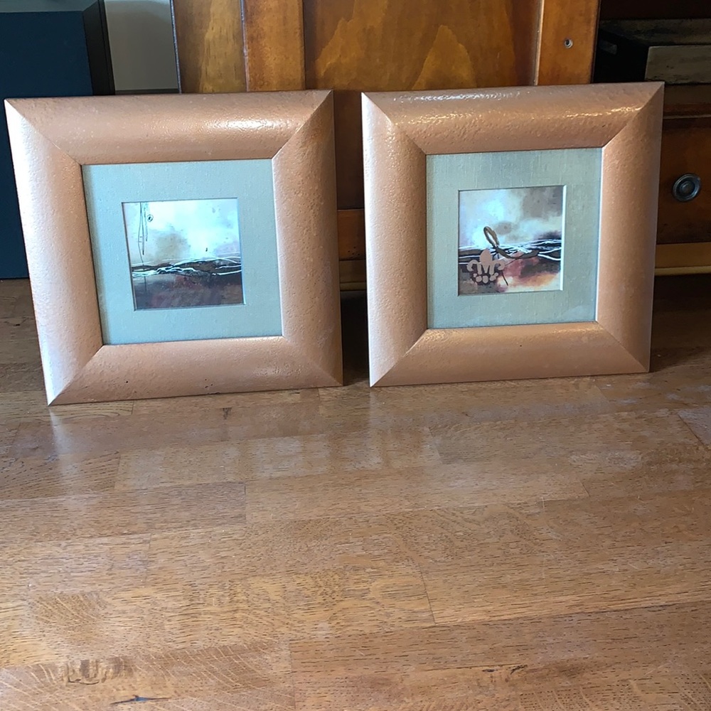 Set of 2 pictures